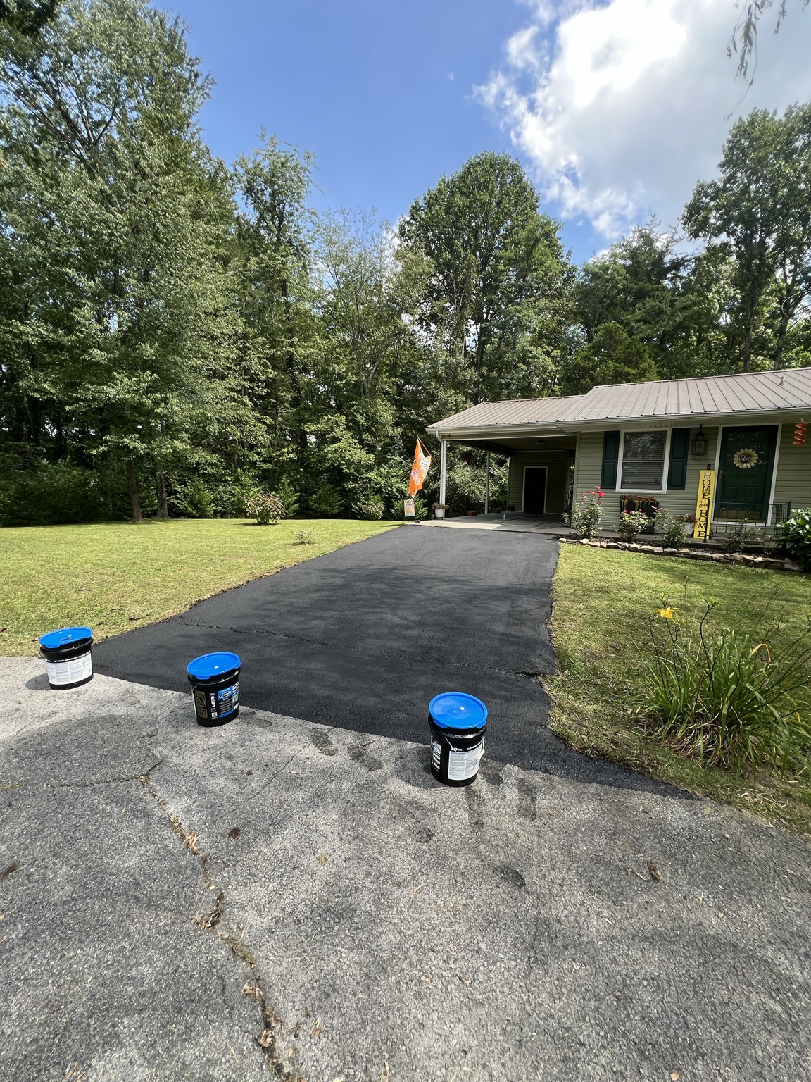 Residential driveway sealing project